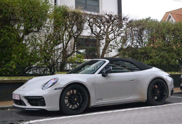 Porsche 992 Carrera 4 GTS Cabriolet