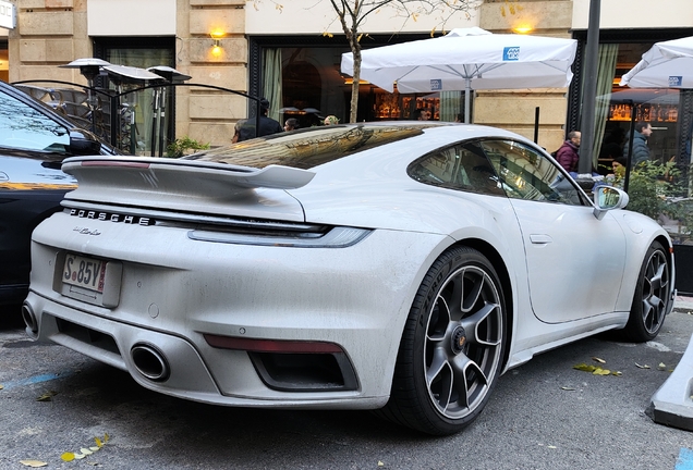 Porsche 992 Turbo