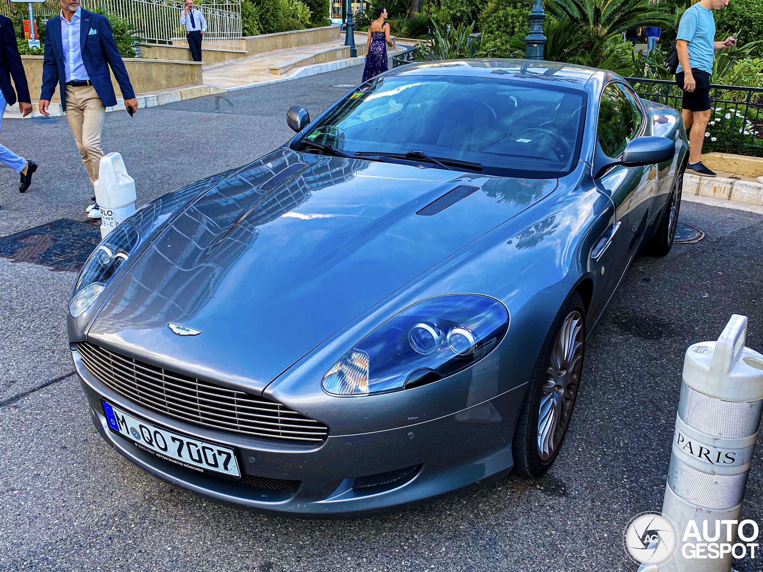 Aston Martin DB9