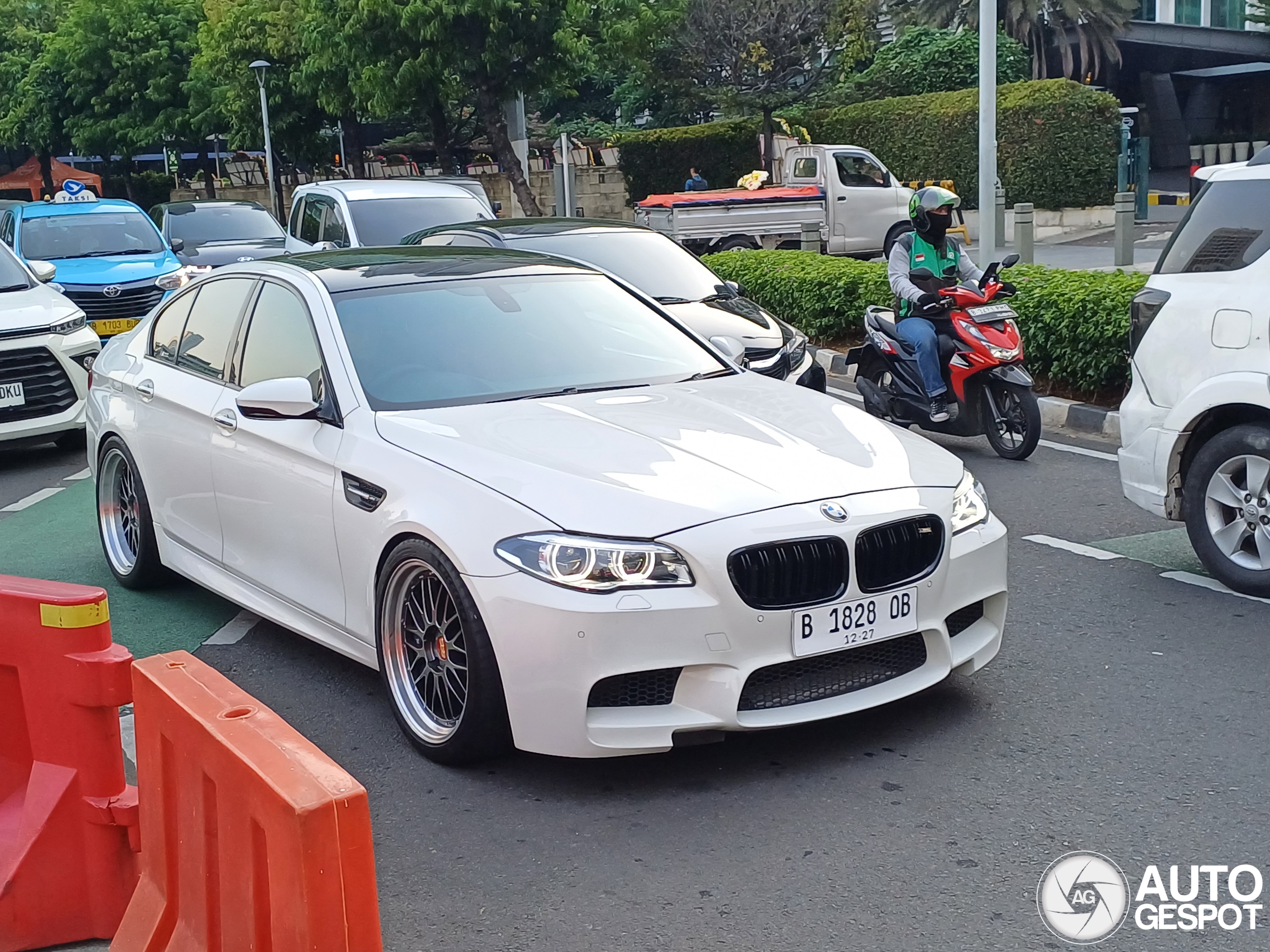 BMW M5 F10 2011