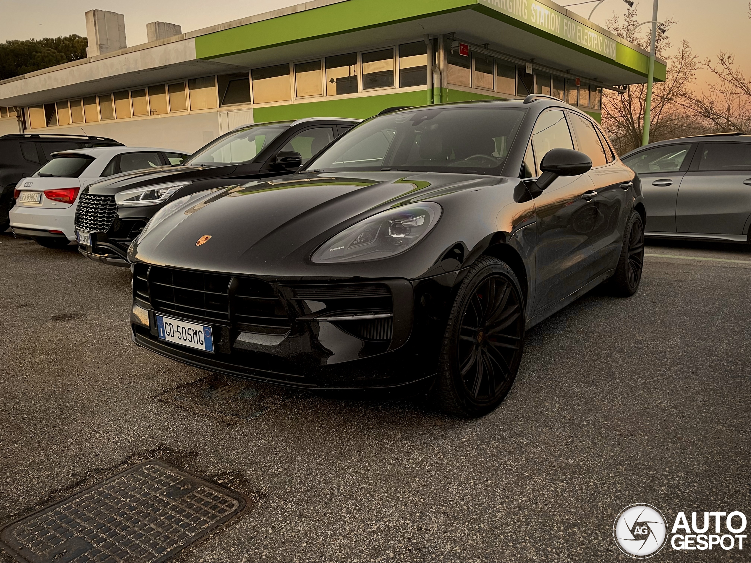 Porsche 95B Macan GTS MkII