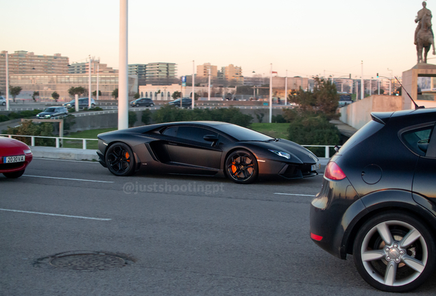 Lamborghini Aventador LP700-4