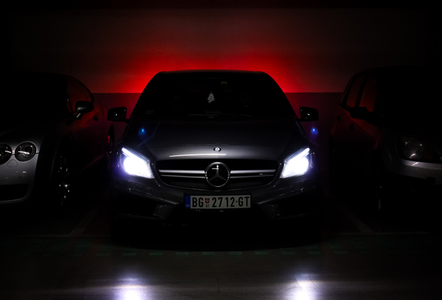 Mercedes-Benz A 45 AMG