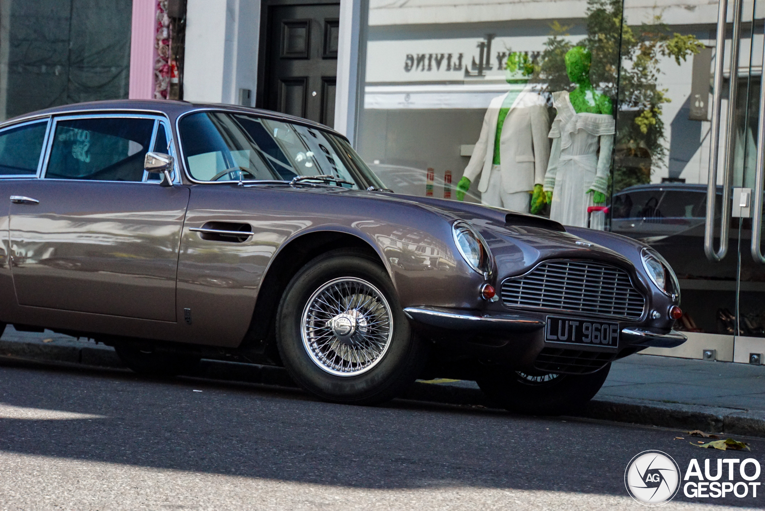 Aston Martin DB6 MKII