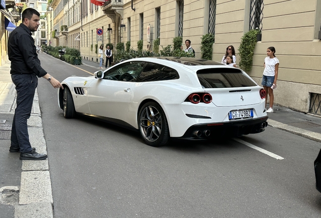 Ferrari GTC4Lusso