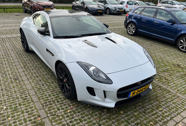 Jaguar F-TYPE S Coupé