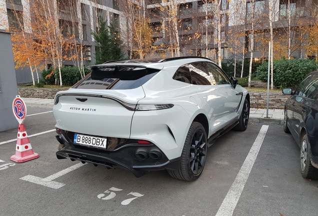 Aston Martin DBX707