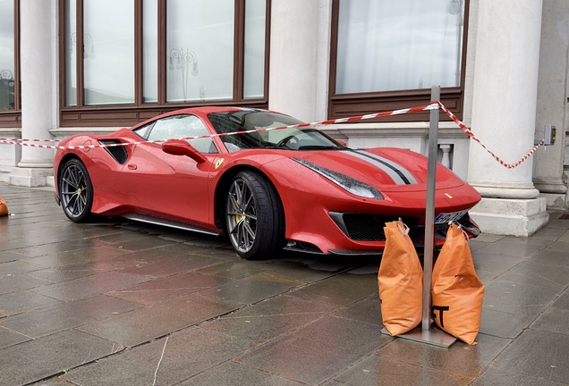 Ferrari 488 Pista