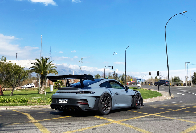 Porsche 992 GT3 RS Weissach Package