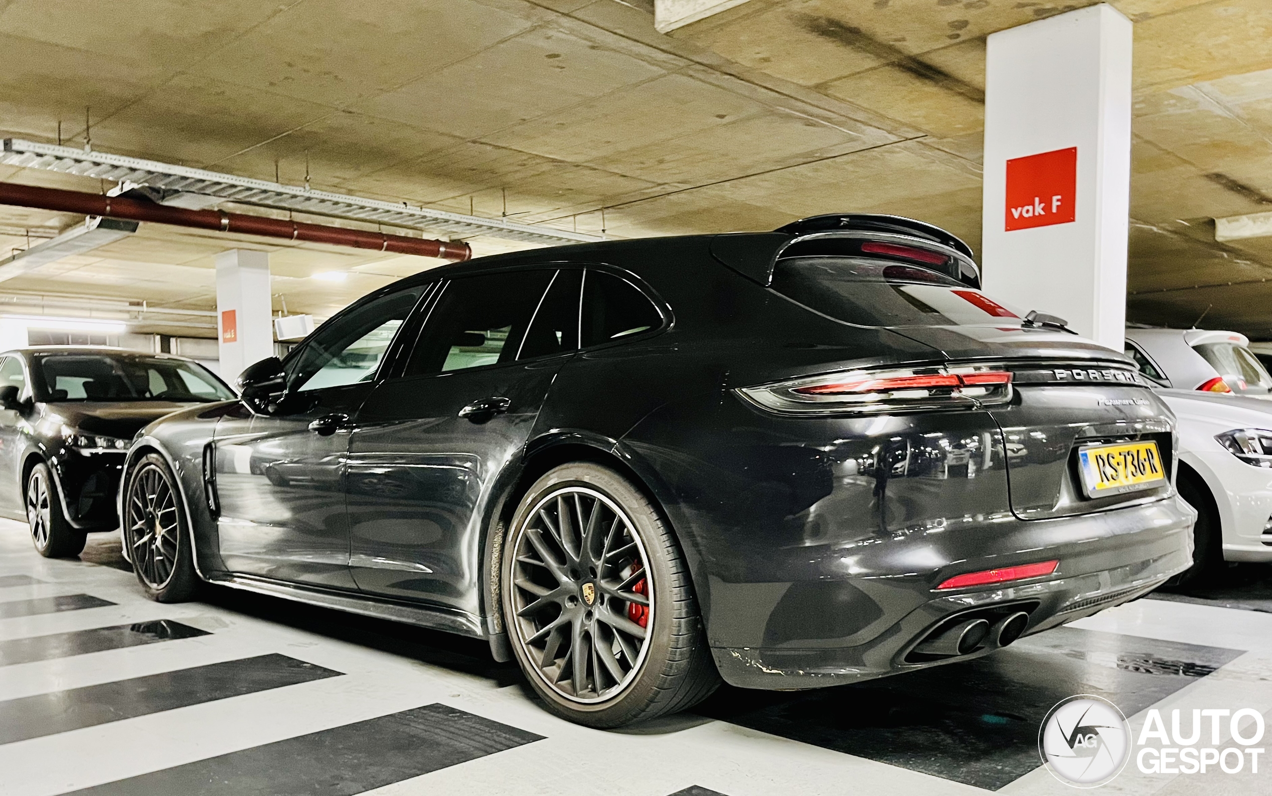 Porsche 971 Panamera Turbo Sport Turismo