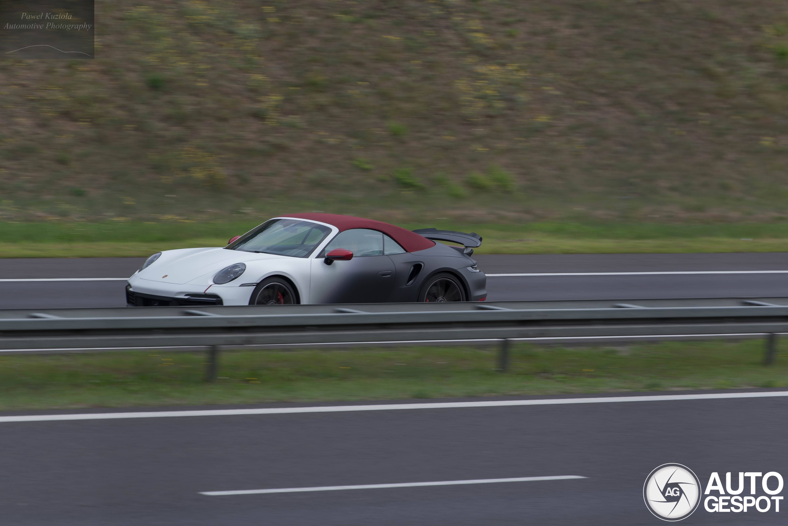 Porsche 992 Turbo Cabriolet