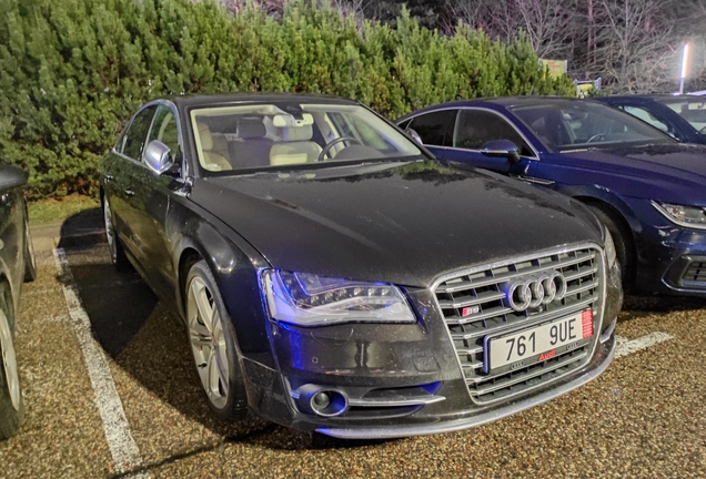 Audi S8 D4