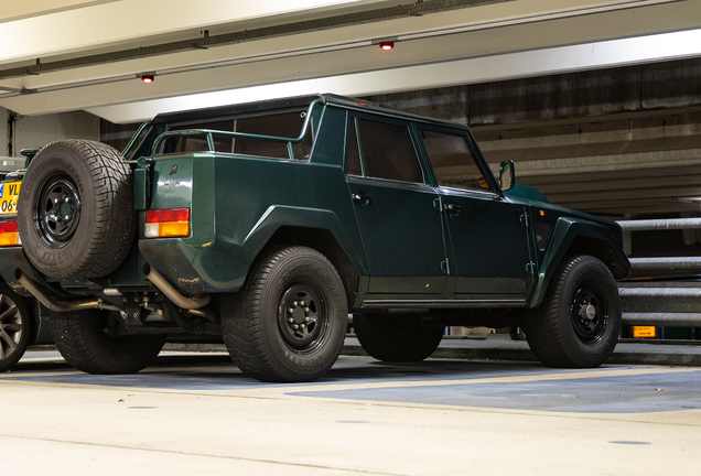 Lamborghini LM002