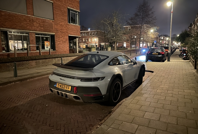 Porsche 992 Dakar