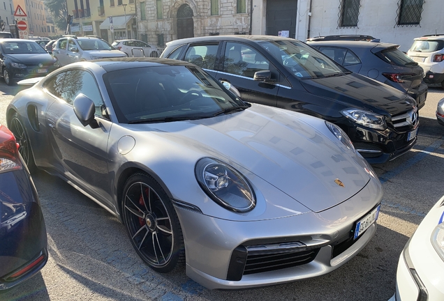 Porsche 992 Turbo