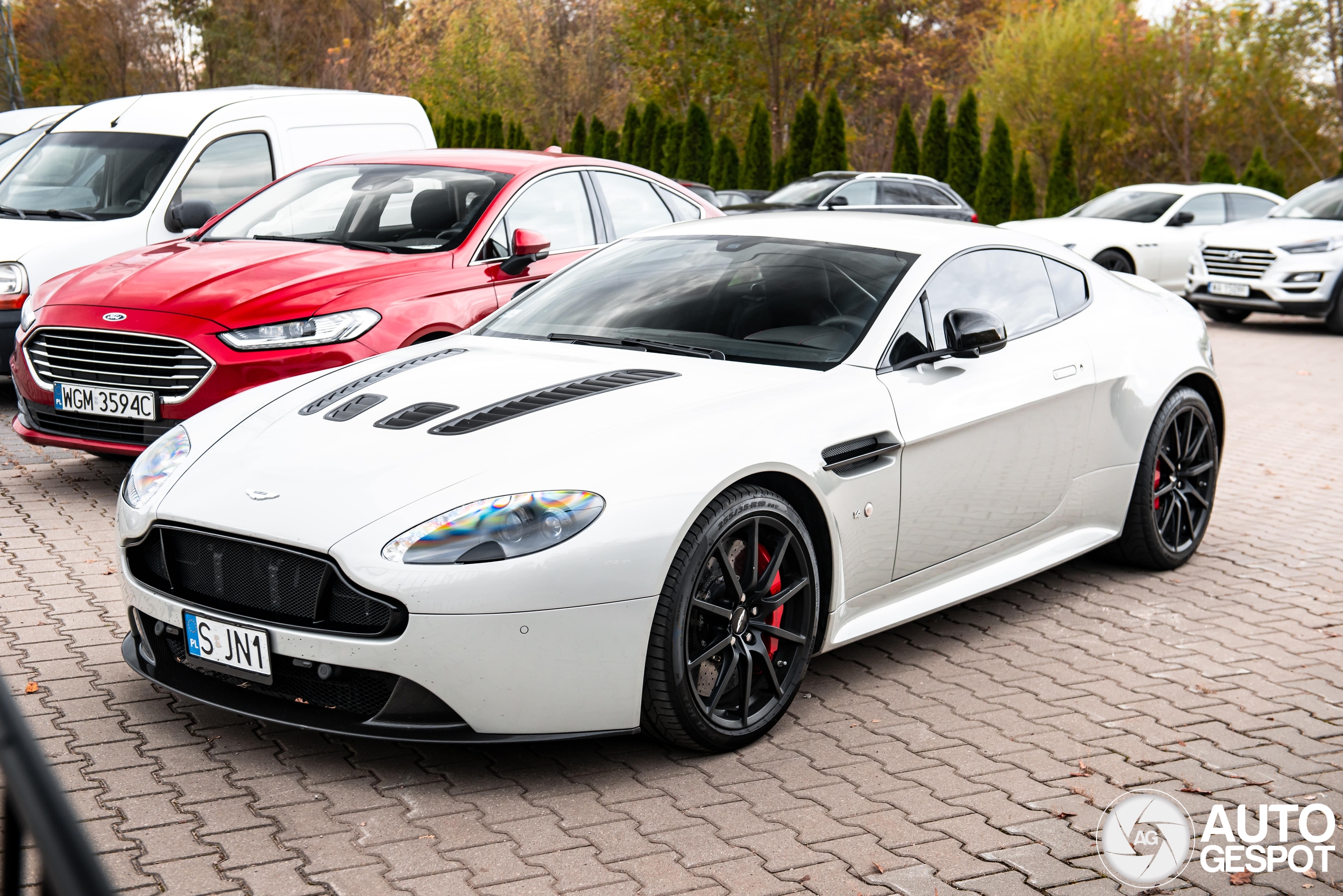 Aston Martin V12 Vantage S