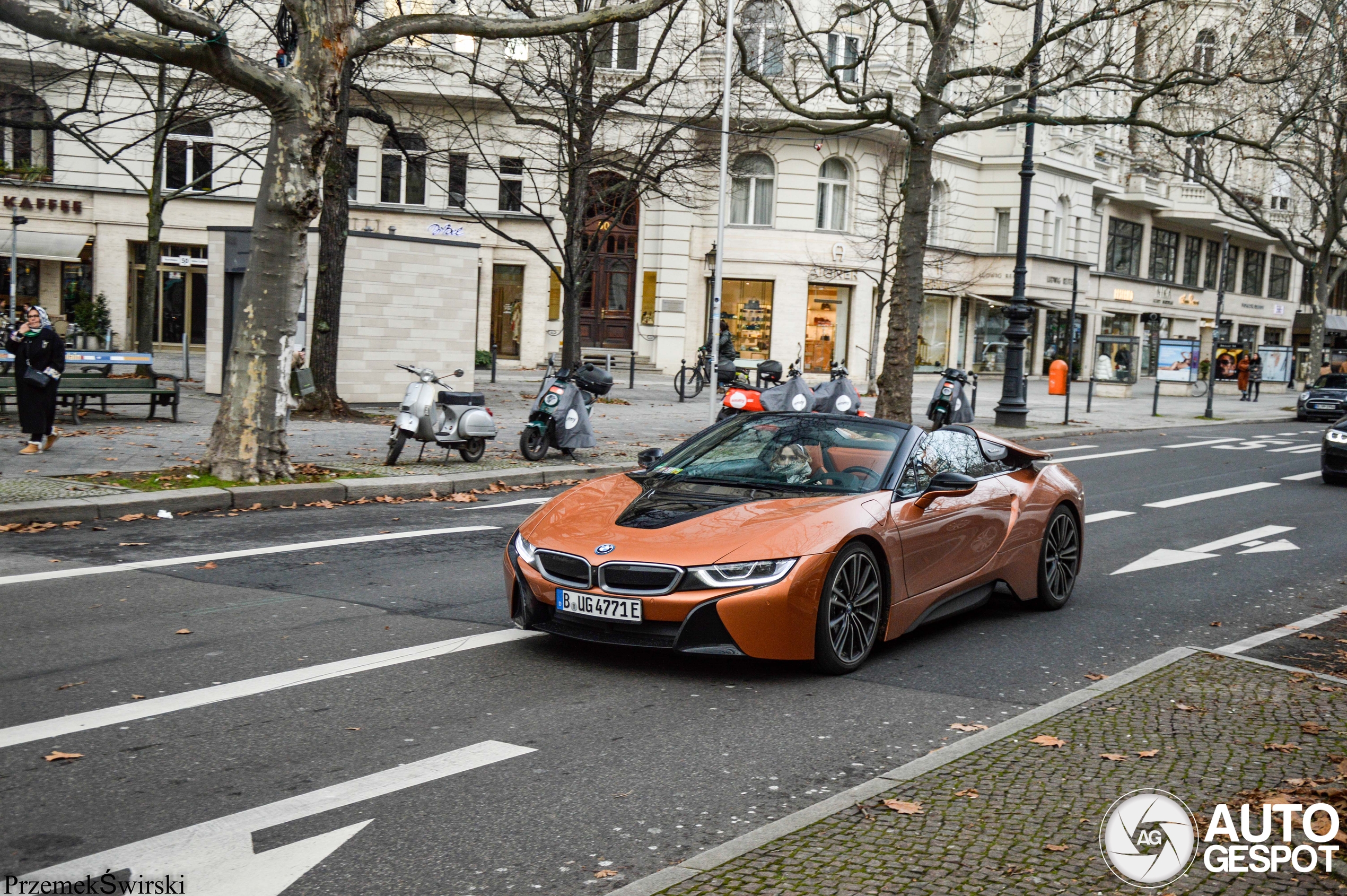 BMW i8 Roadster