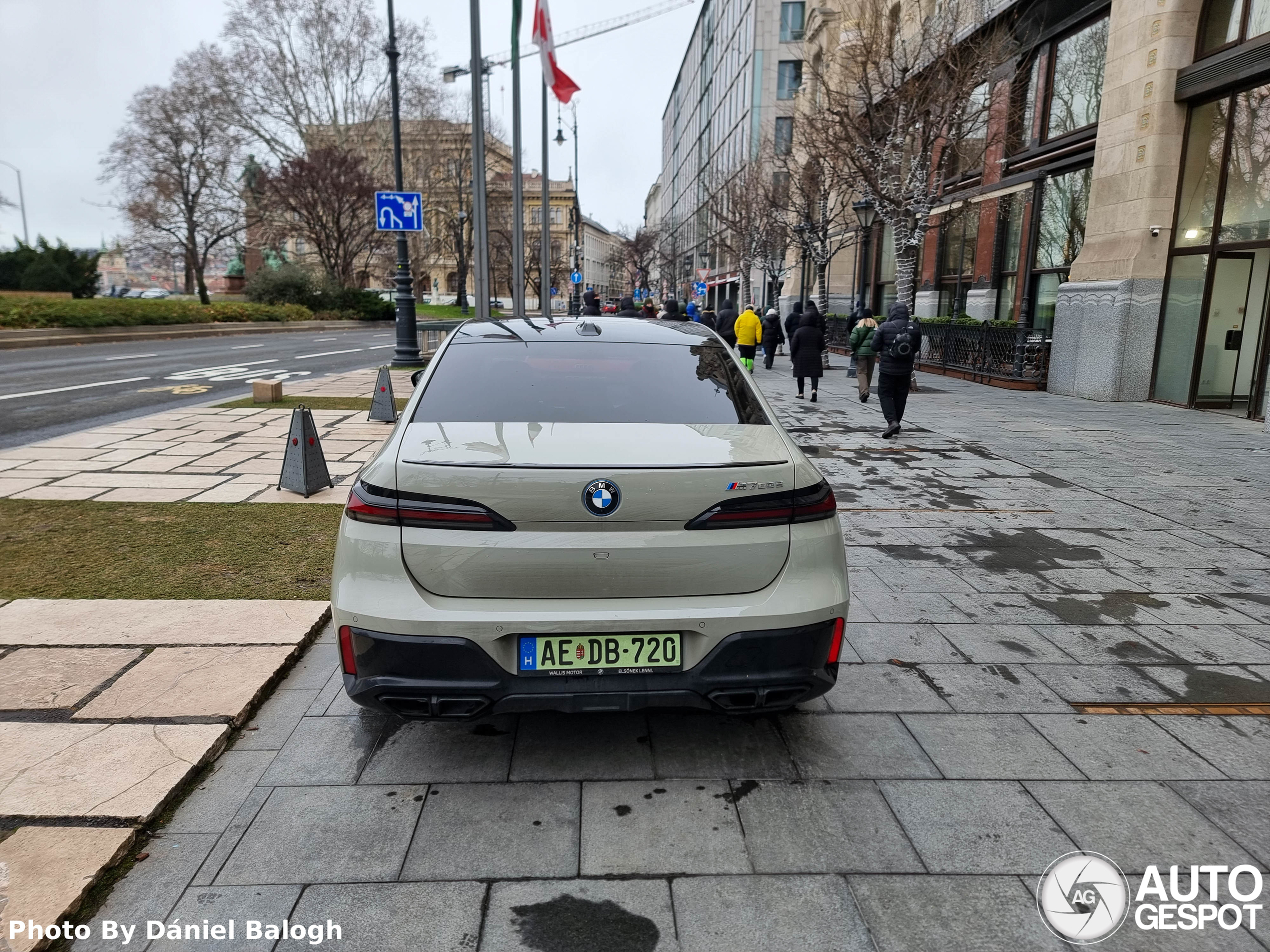 BMW M760e xDrive