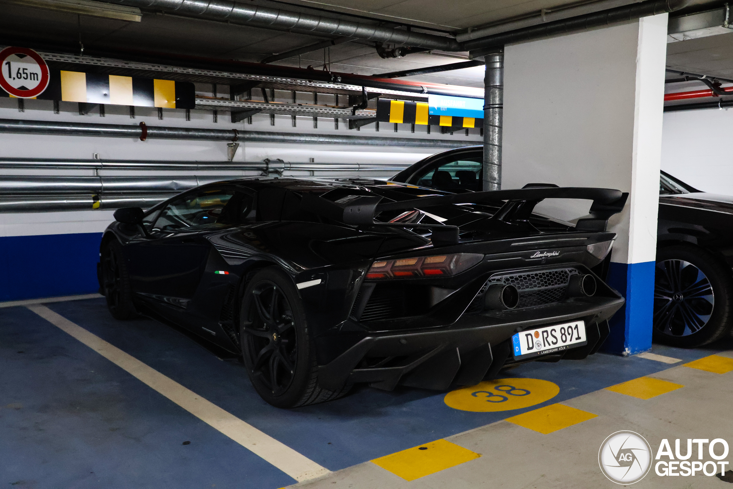 Lamborghini Aventador LP770-4 SVJ