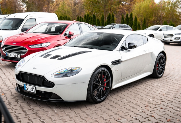 Aston Martin V12 Vantage S