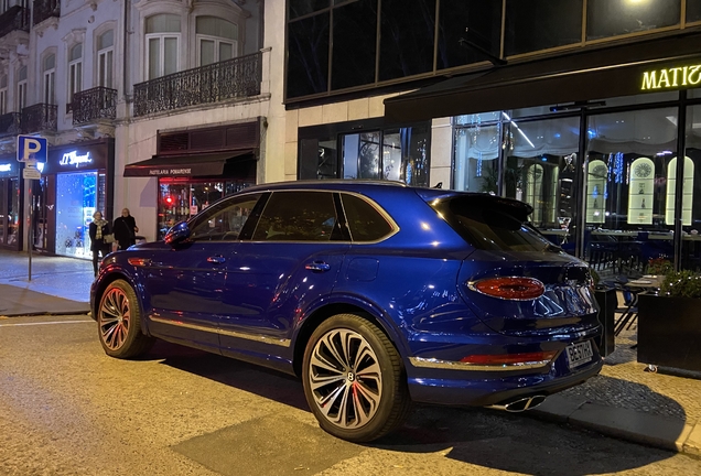 Bentley Bentayga Hybrid Azure