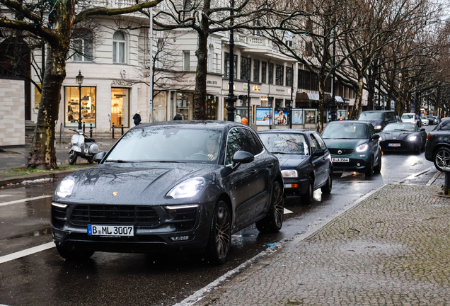 Porsche 95B Macan GTS