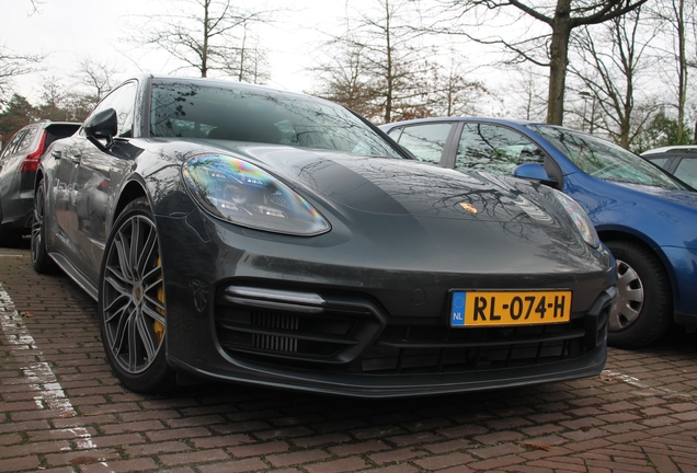 Porsche 971 Panamera Turbo S E-Hybrid