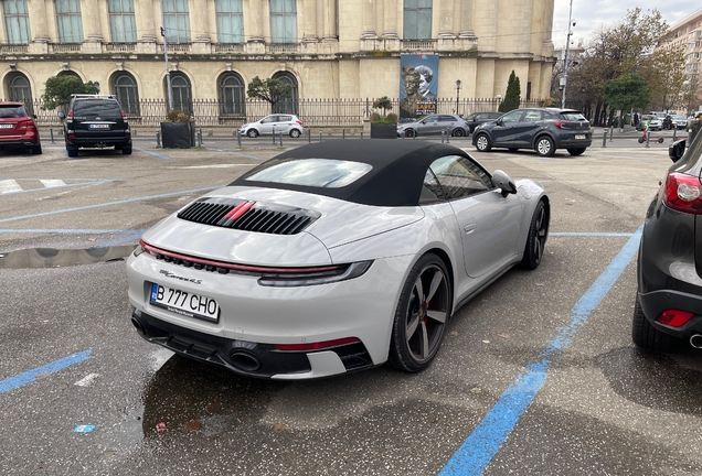 Porsche 992 Carrera 4S Cabriolet