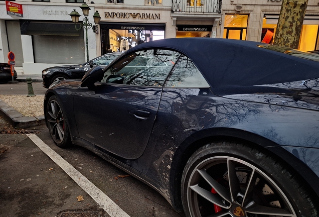 Porsche 992 Carrera 4S Cabriolet