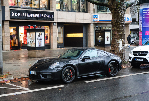 Porsche 992 Carrera GTS