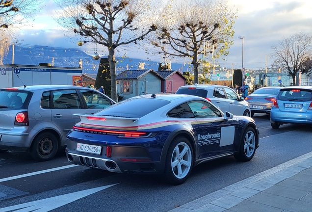 Porsche 992 Dakar