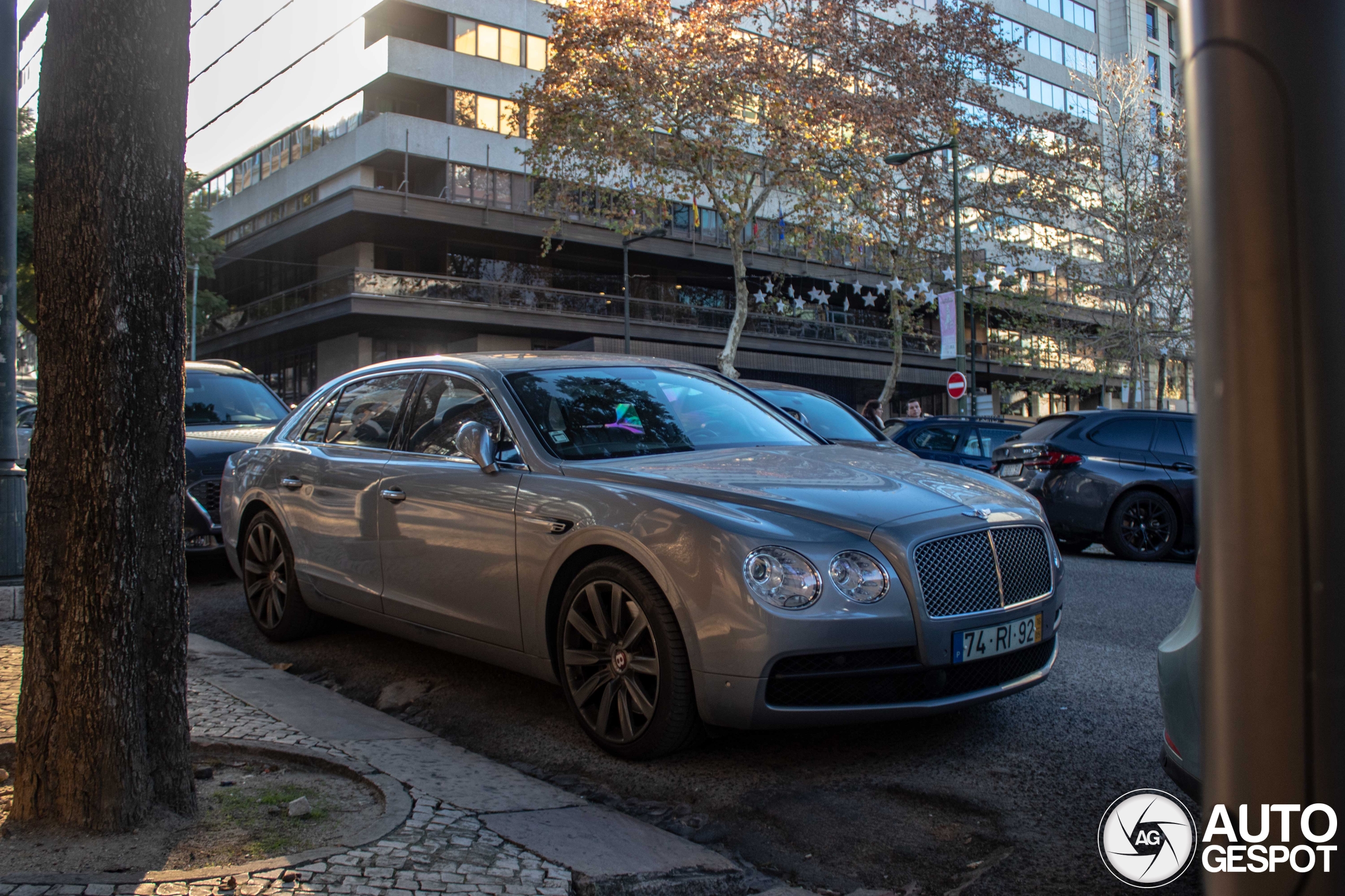 Bentley Flying Spur V8