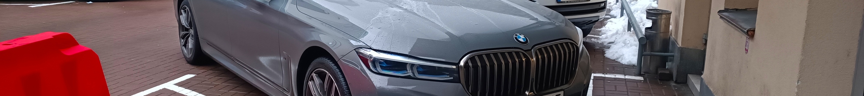 BMW M760Li xDrive 2019