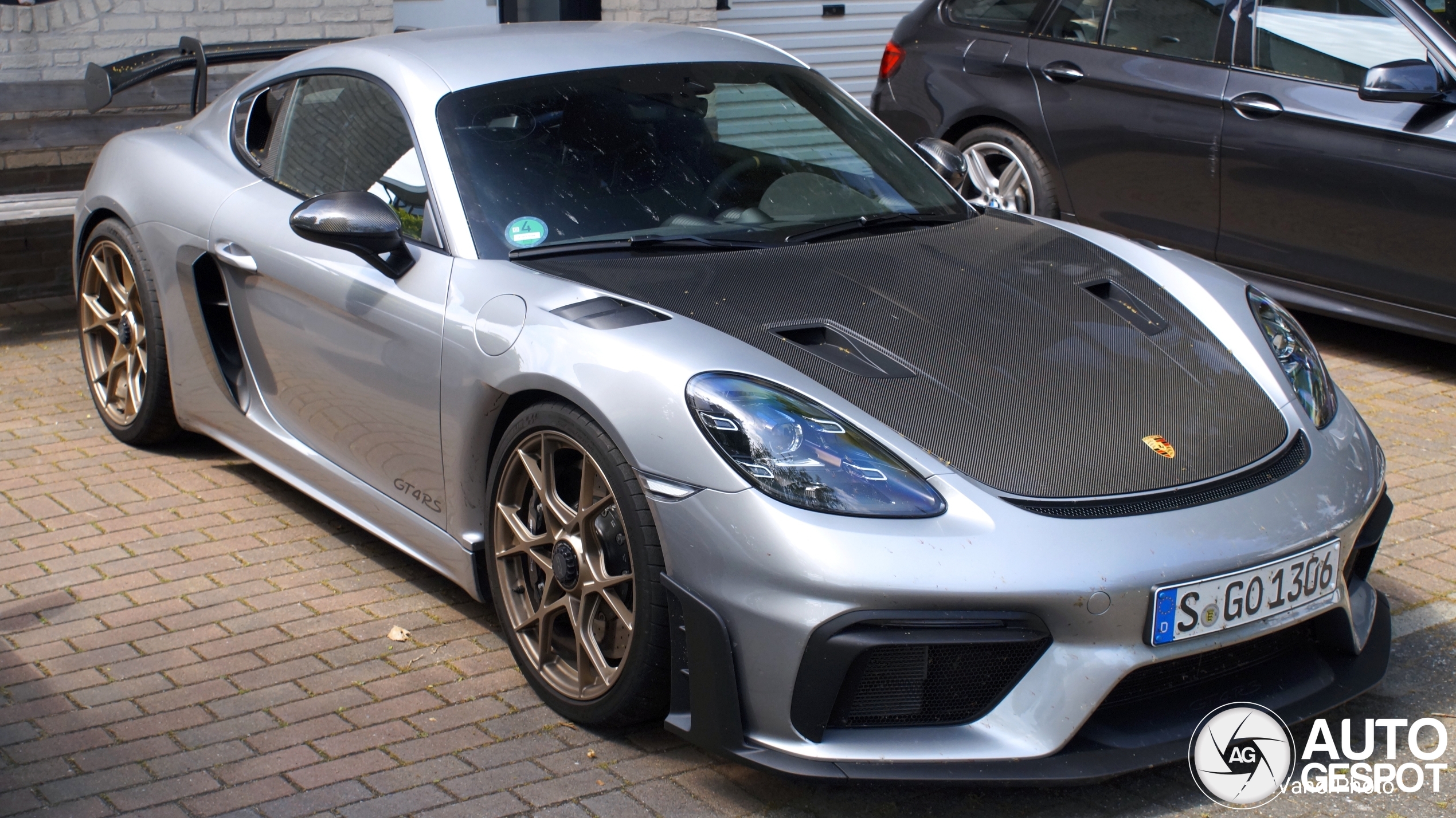 Porsche 718 Cayman GT4 RS Weissach Package