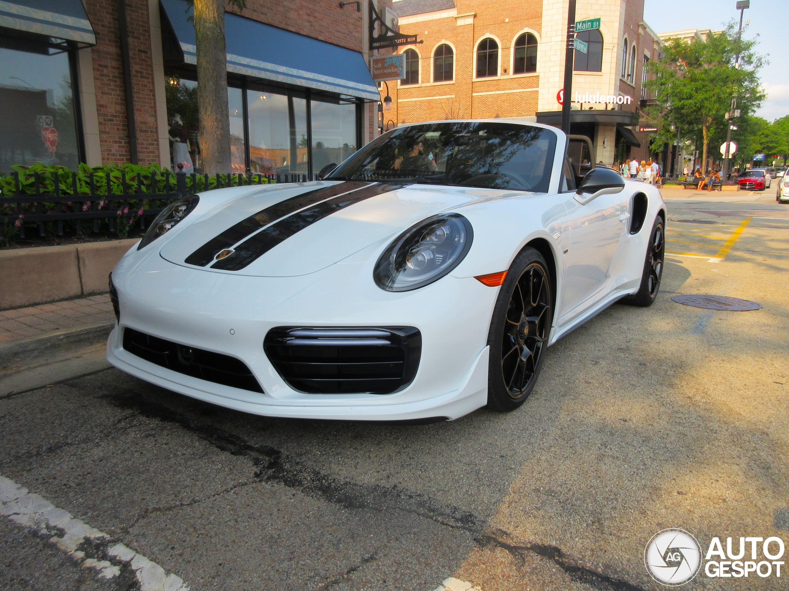 Porsche 991 Turbo S Cabriolet MkII Exclusive Series