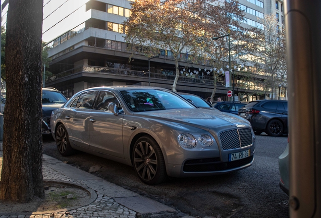 Bentley Flying Spur V8