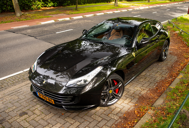 Ferrari GTC4Lusso