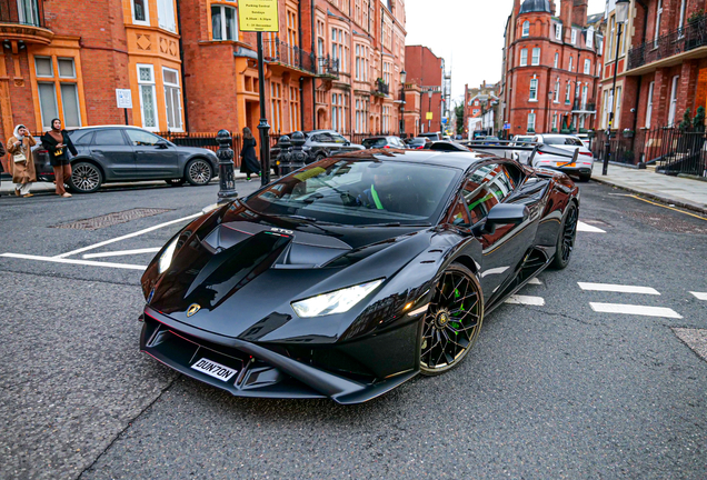 Lamborghini Huracán LP640-2 STO