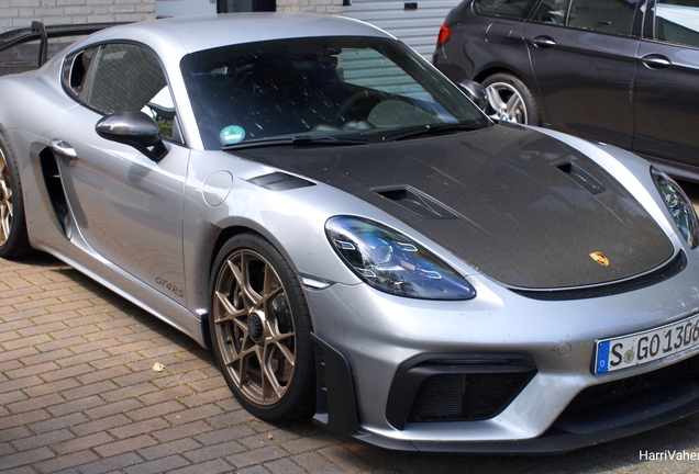 Porsche 718 Cayman GT4 RS Weissach Package