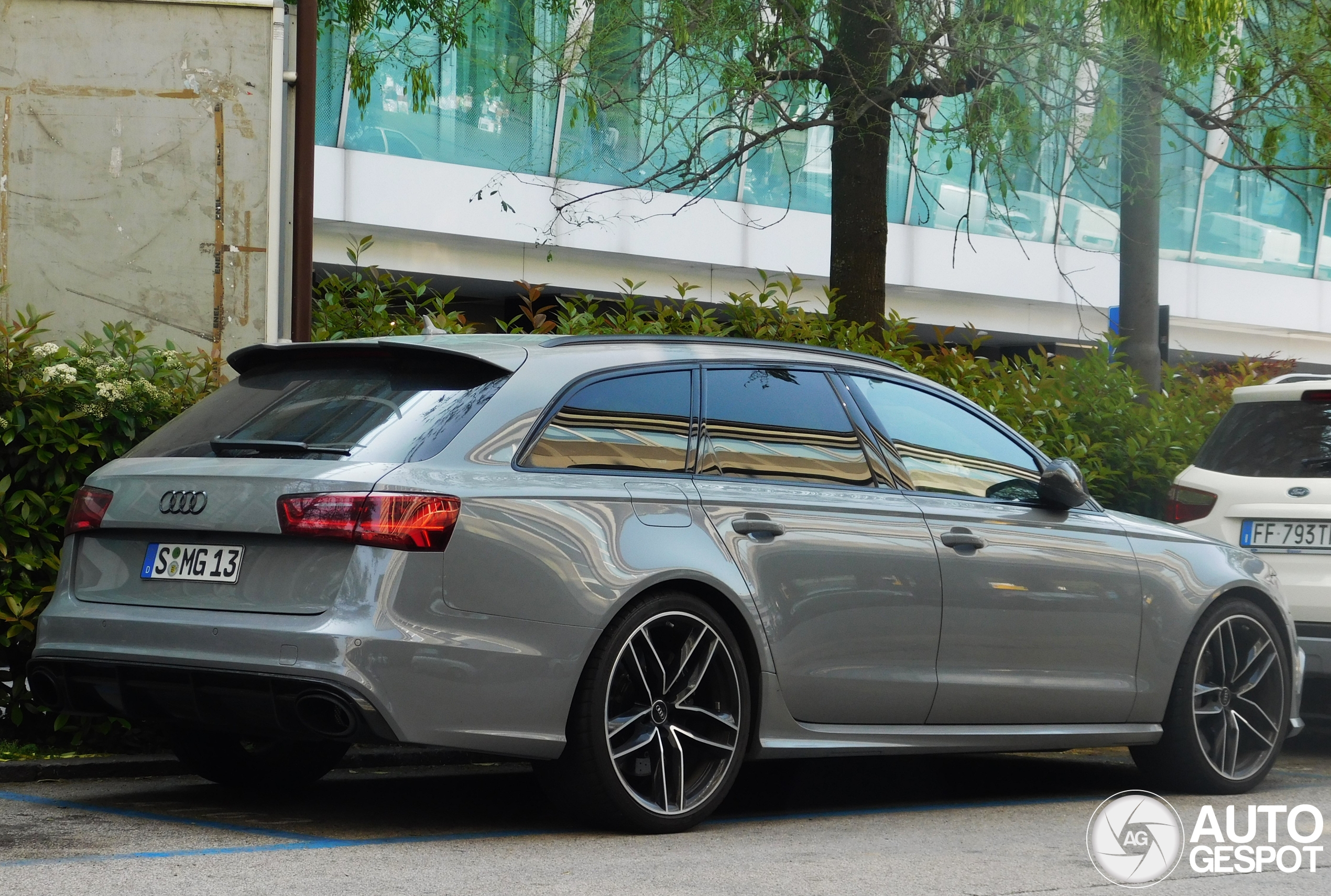 Audi RS6 Avant C7 2015