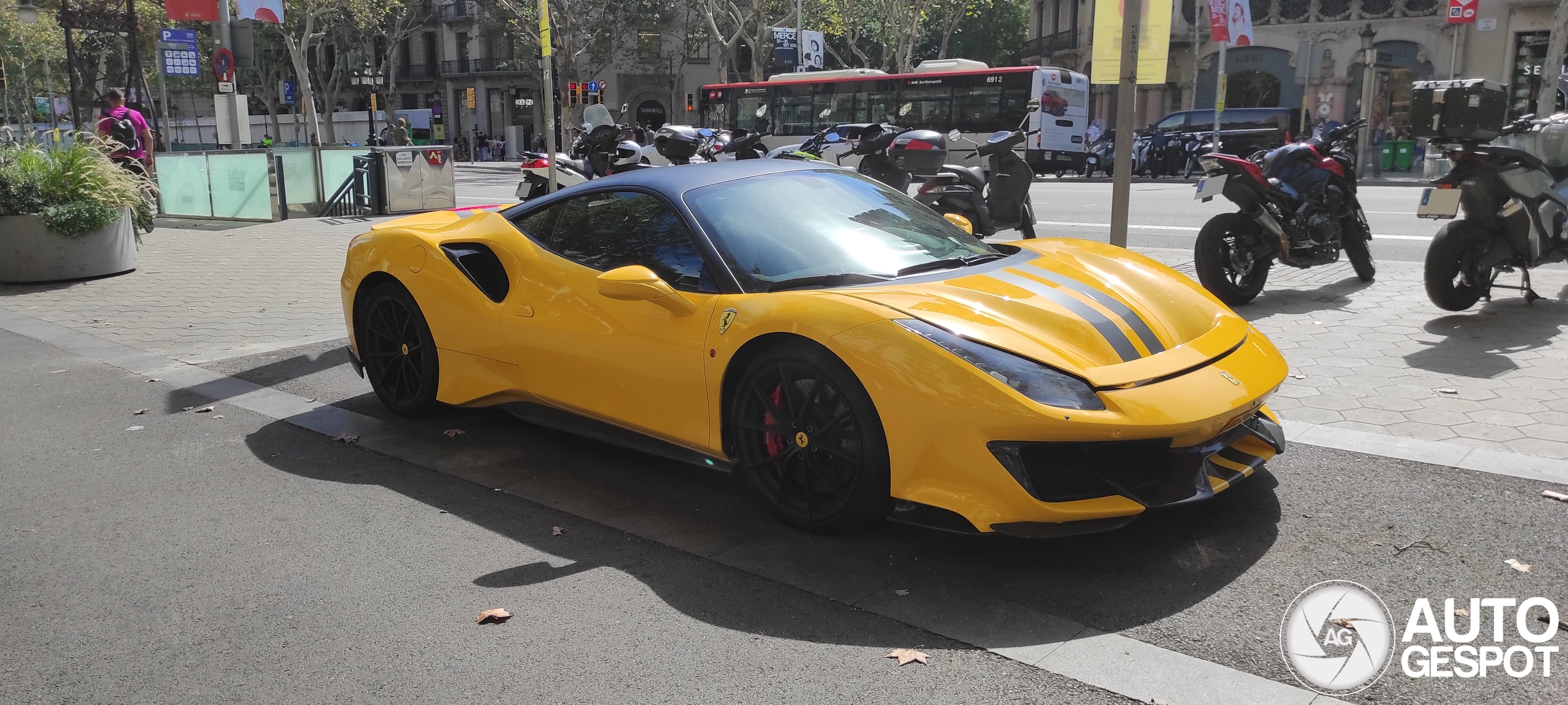 Ferrari 488 Pista