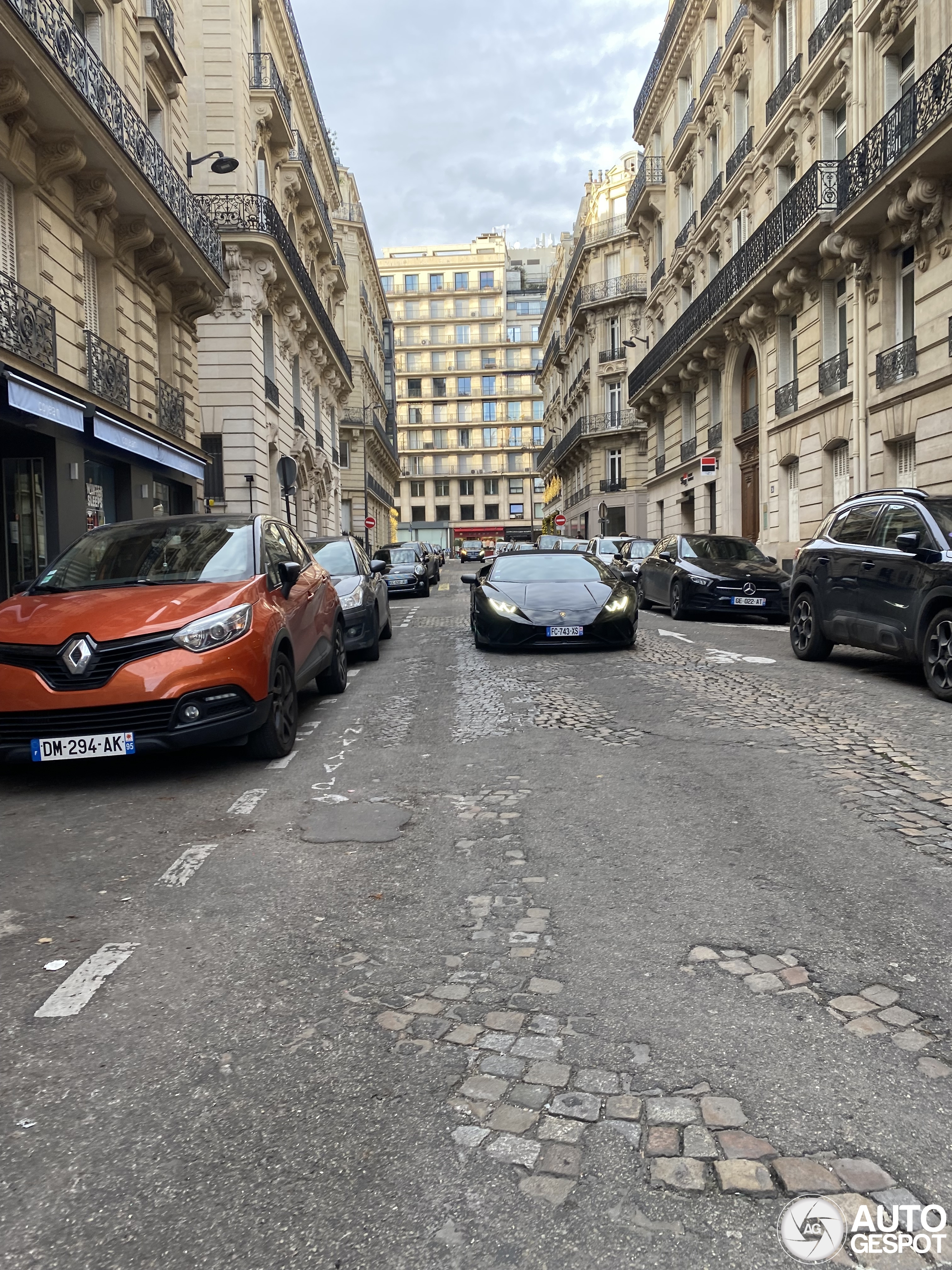 Lamborghini Huracán LP640-4 Performante Spyder