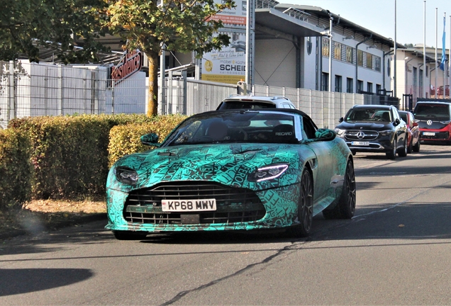 Aston Martin DBS Superleggera Volante