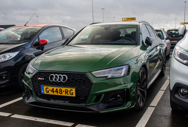 Audi RS4 Avant B9