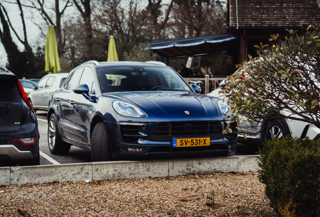 Porsche 95B Macan GTS