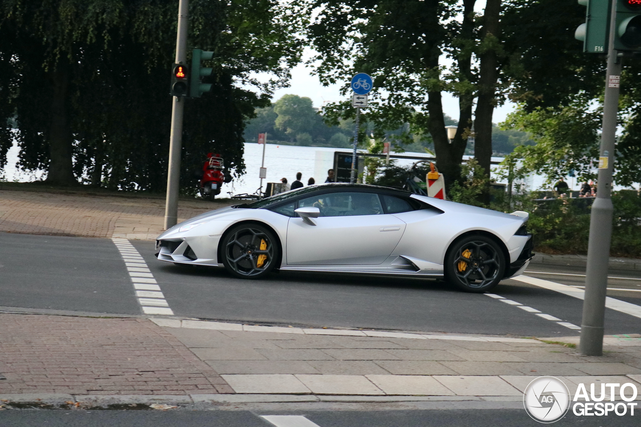 Lamborghini Huracán LP640-4 EVO