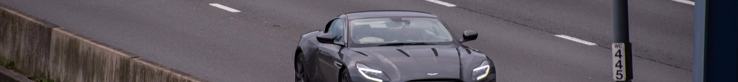 Aston Martin DB11