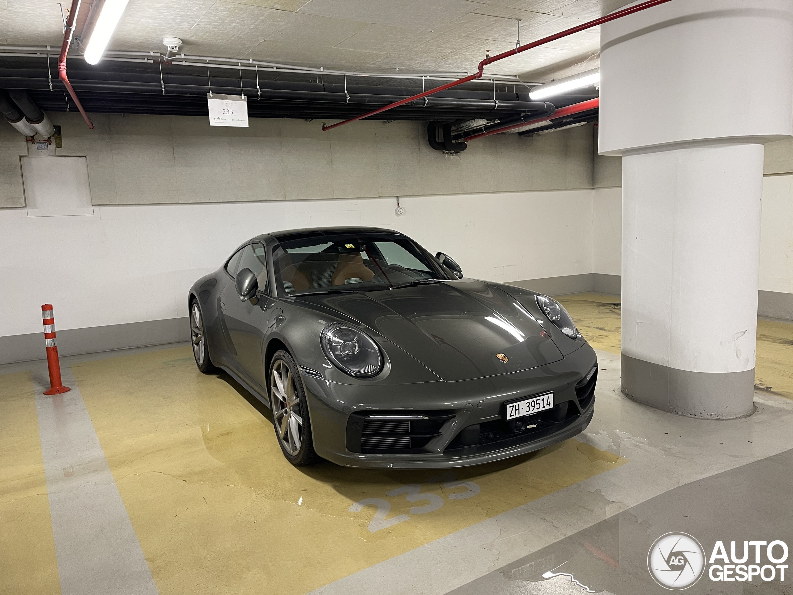 Porsche 992 Carrera S