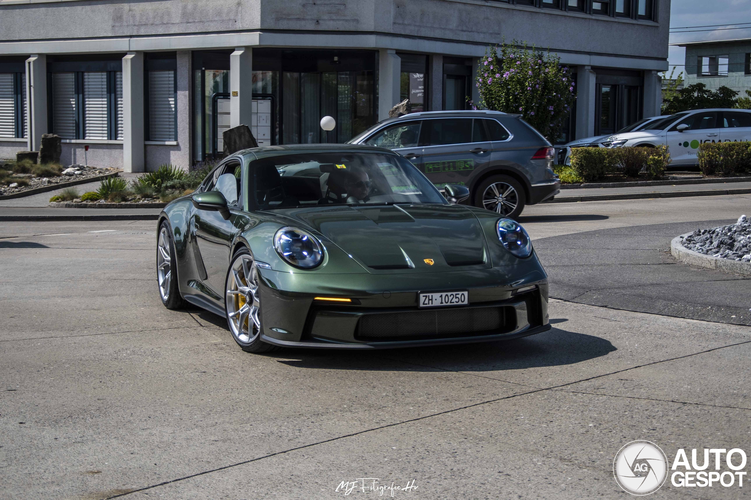 Porsche 992 GT3 Touring