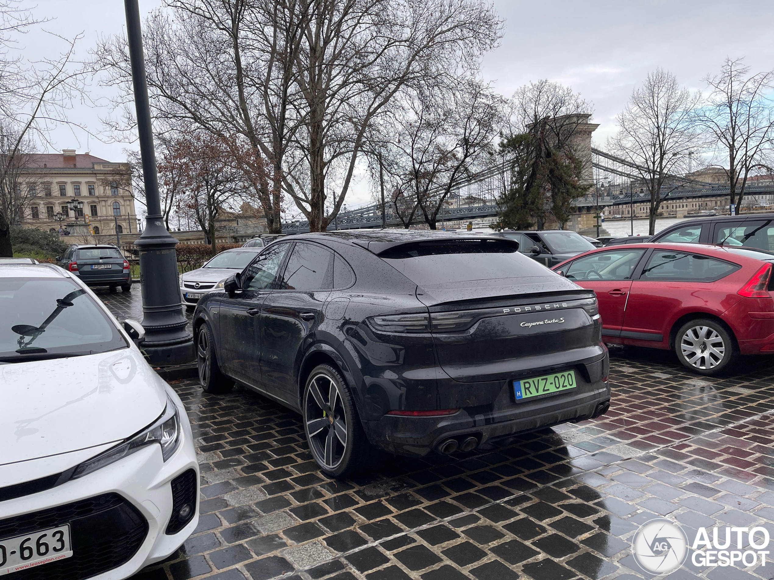 Porsche Cayenne Coupé Turbo S E-Hybrid